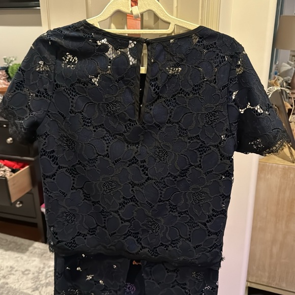 Two piece top and bottom - Picture 4 of 4